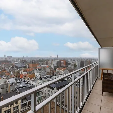 Apartment Bright Near The
